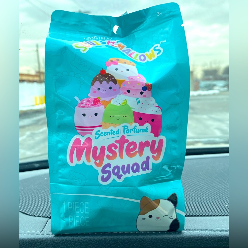 SQUISHMALLOWS SCENTED MYSTERY SQUAD SCENTED PARFUME